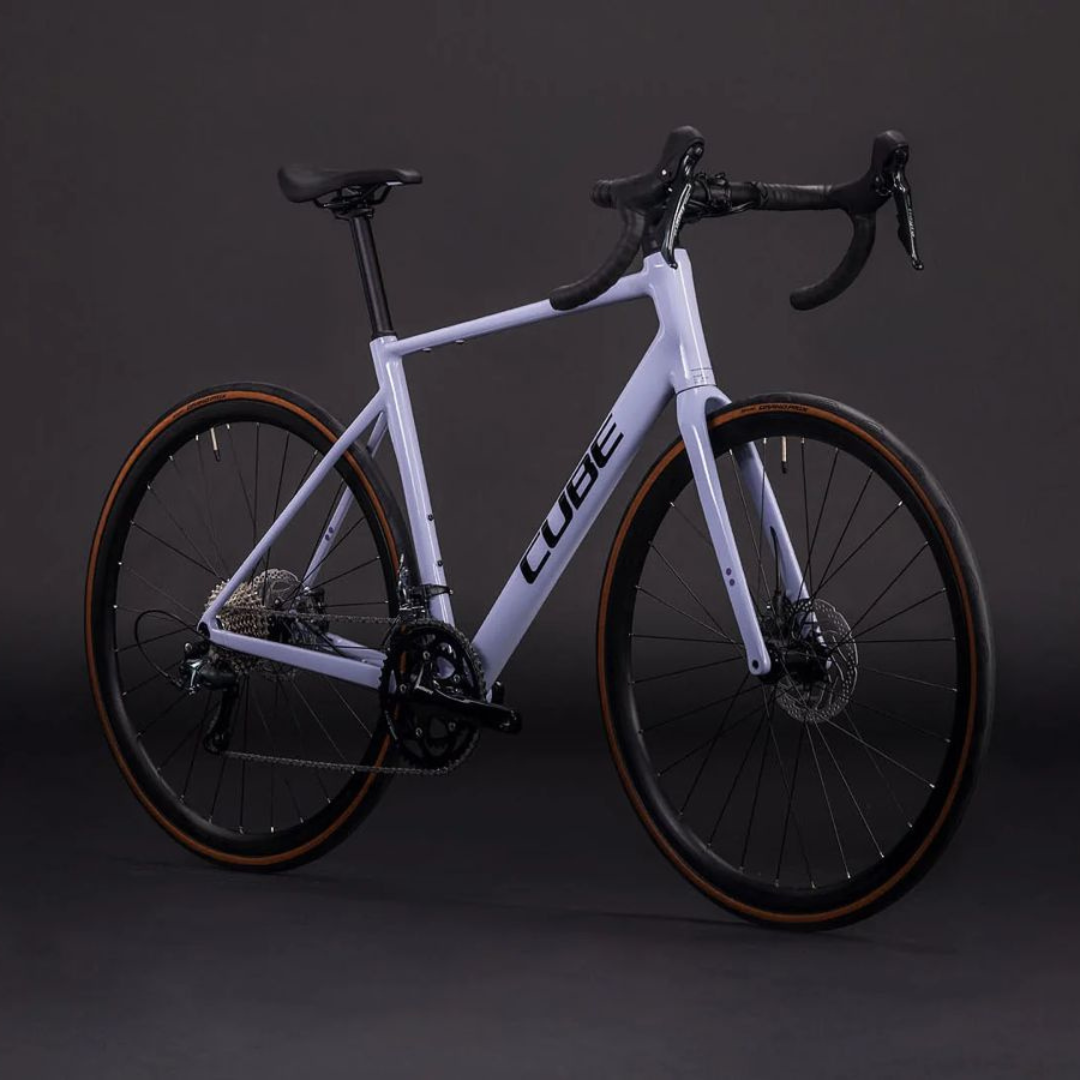 CUBE ATTAIN RACE CYCLAMEN & BLACK 2026
