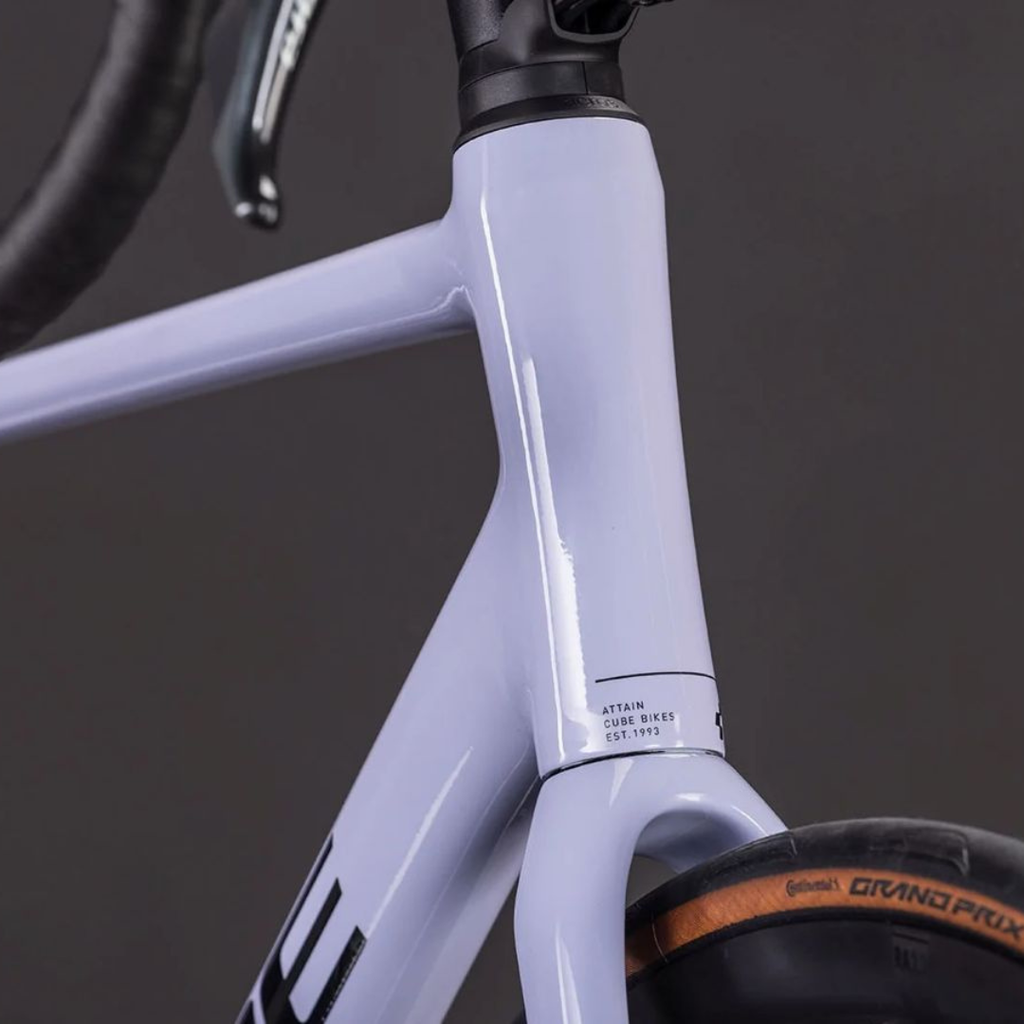 CUBE ATTAIN RACE CYCLAMEN & BLACK 2026