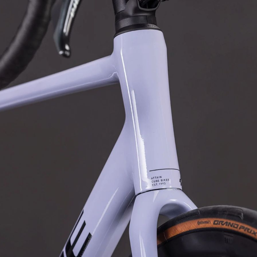 CUBE ATTAIN RACE CYCLAMEN & BLACK 2026