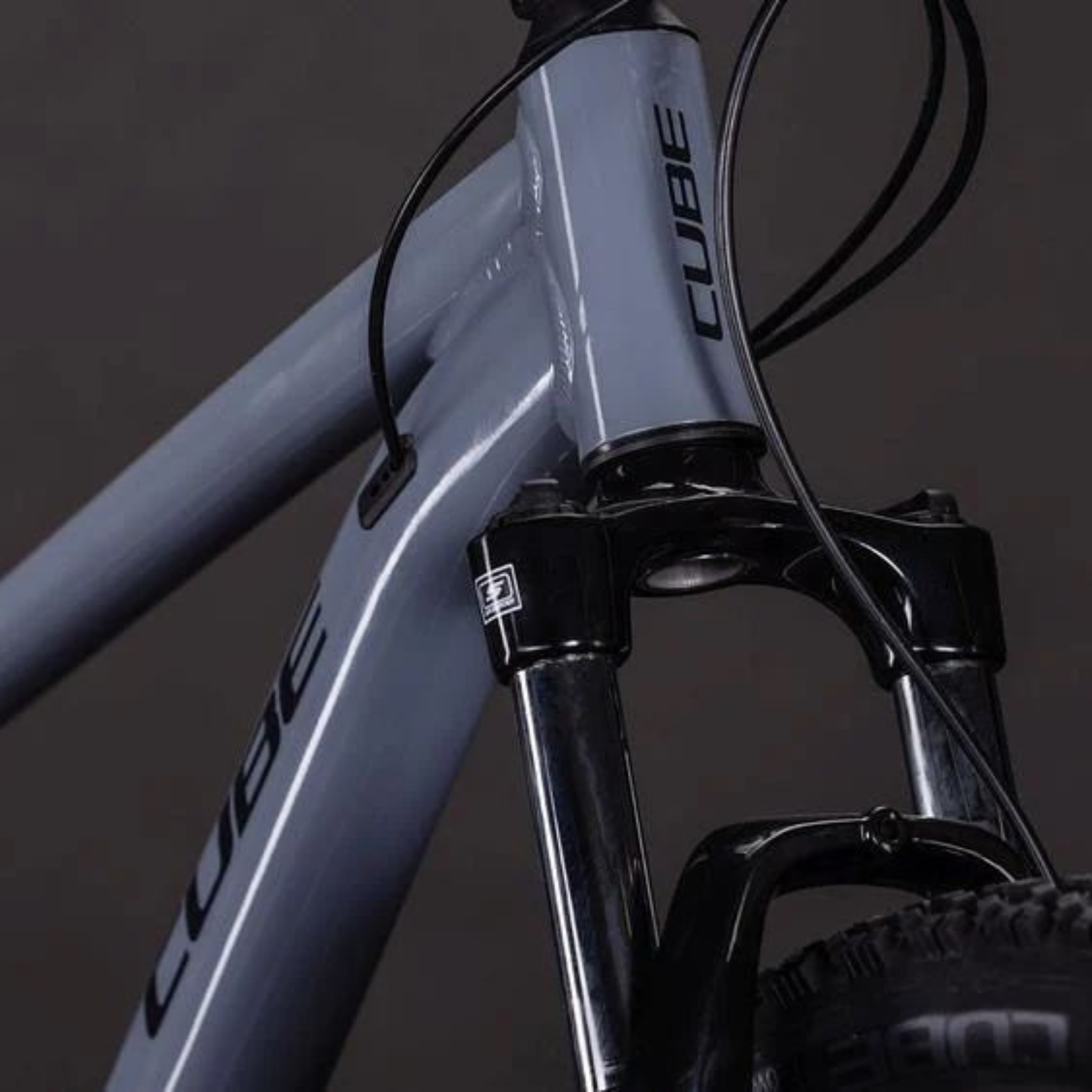 CUBE AIM ONE SMOKE & BLACK 2026