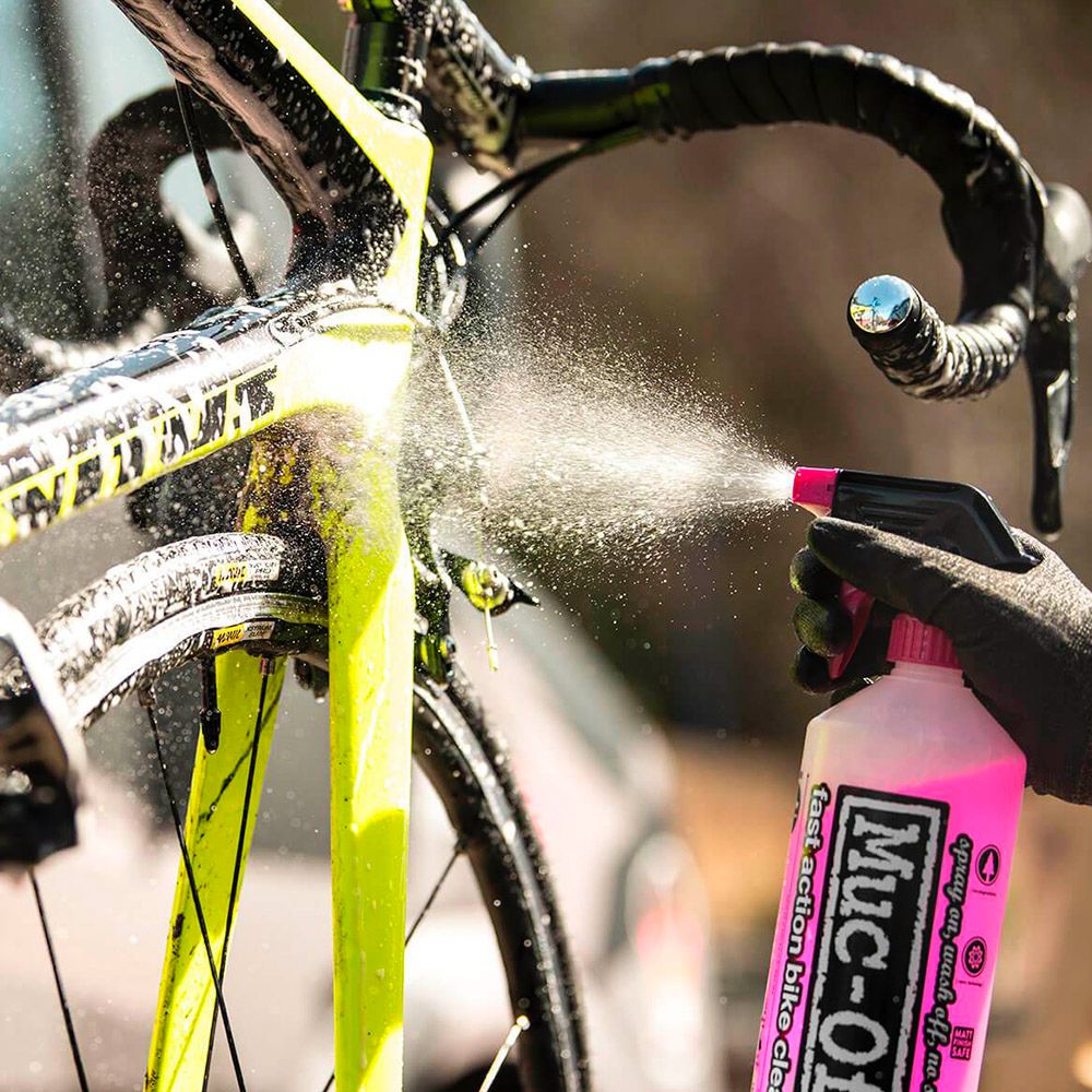 LIMPIADOR DE BICICLETA MUC-OFF (SPRAY)