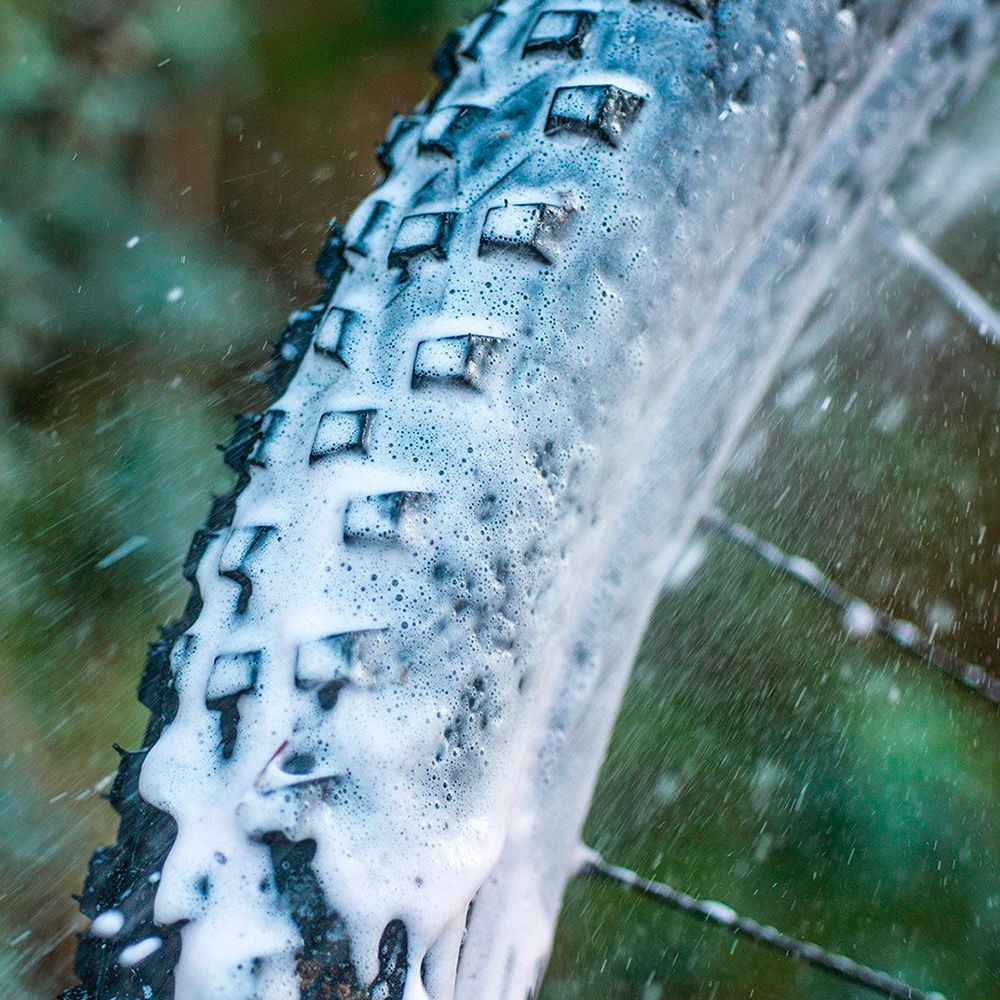 LIMPIADOR DE BICICLETA MUC-OFF (SPRAY)