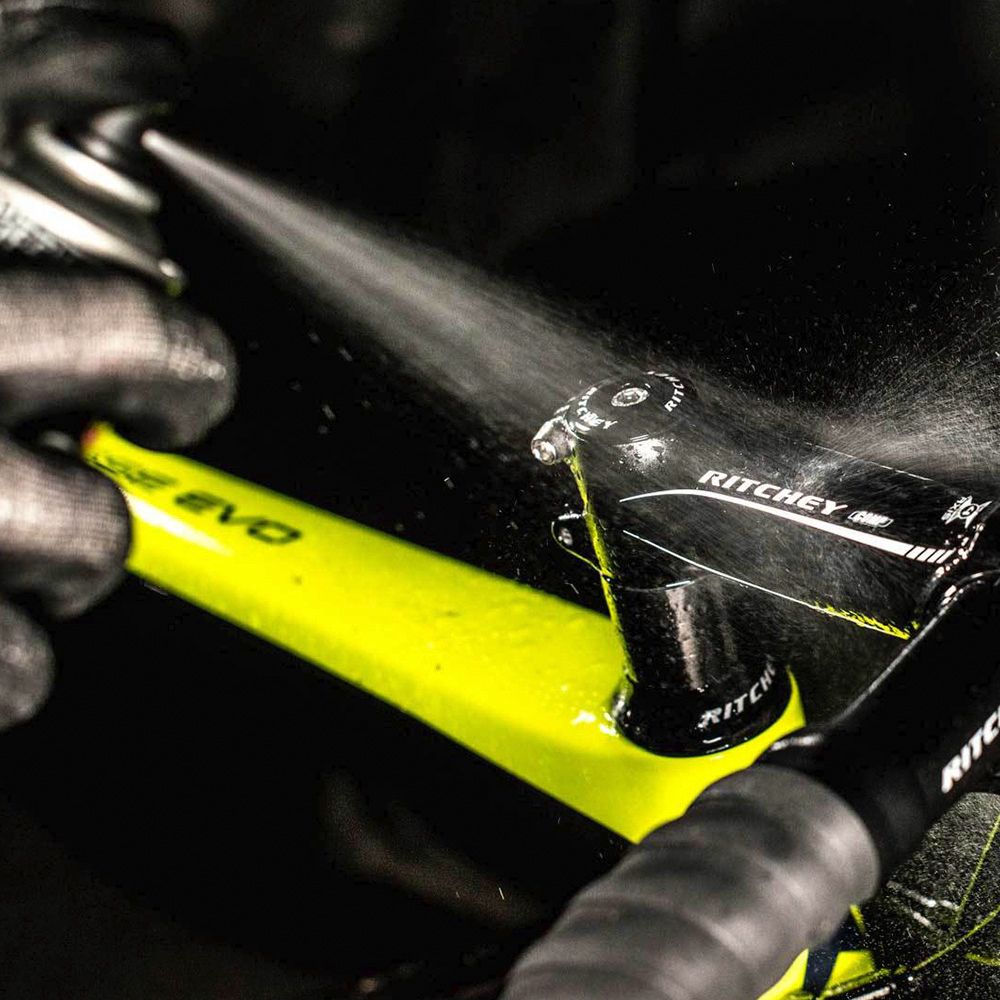 SPRAY MULTIUSOS BIODEGRADABLE MUC-OFF  – 400ML